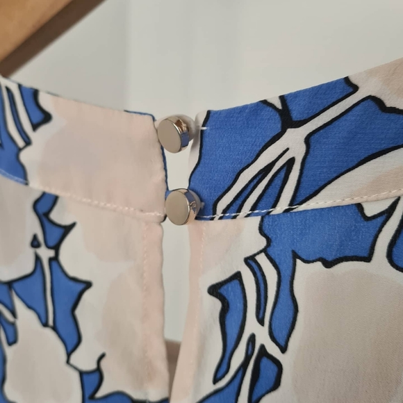 David Lawrence pure silk tank in size 6 - Picture 4 of 6